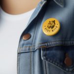 Pin badge mockup psd